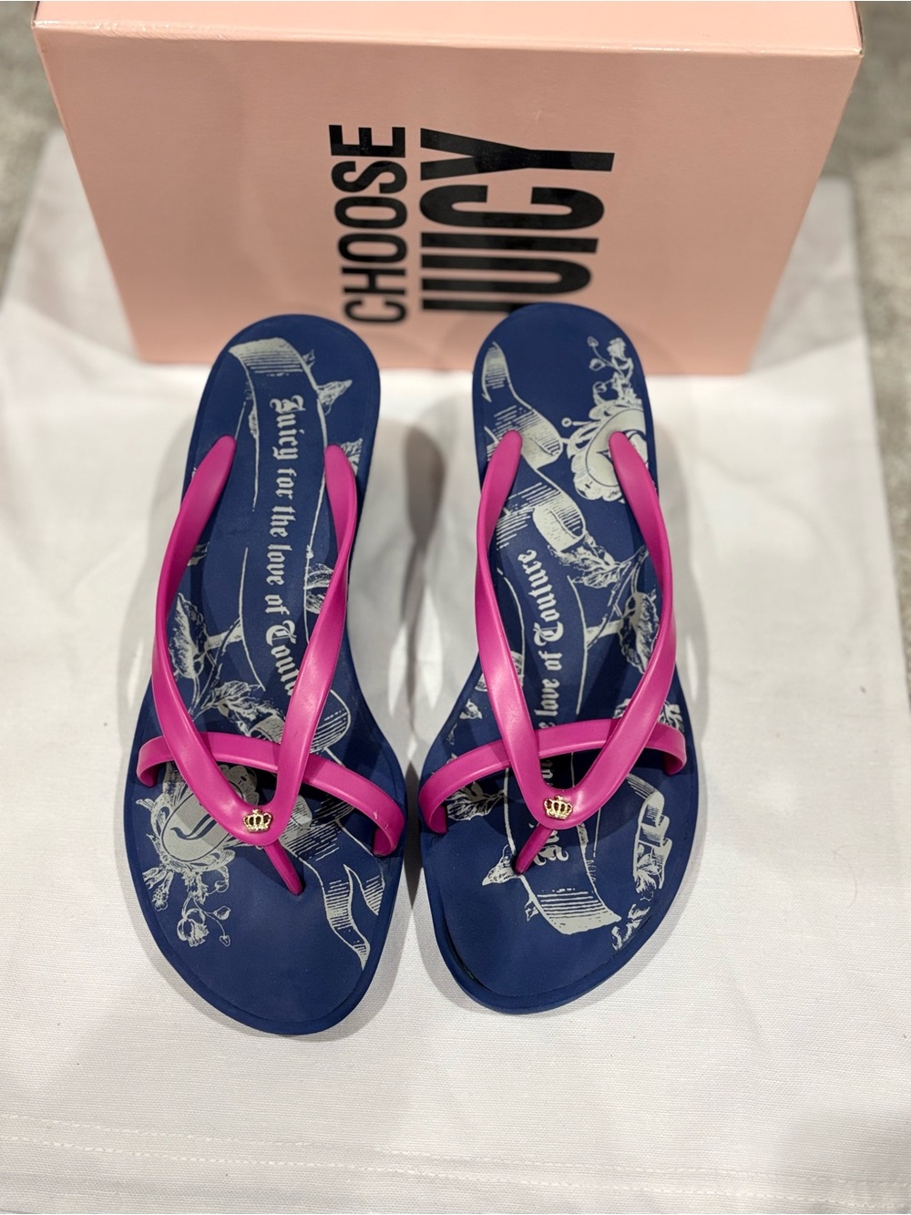 Juicy Couture Navy Flip Flop Sandals with Pink Straps